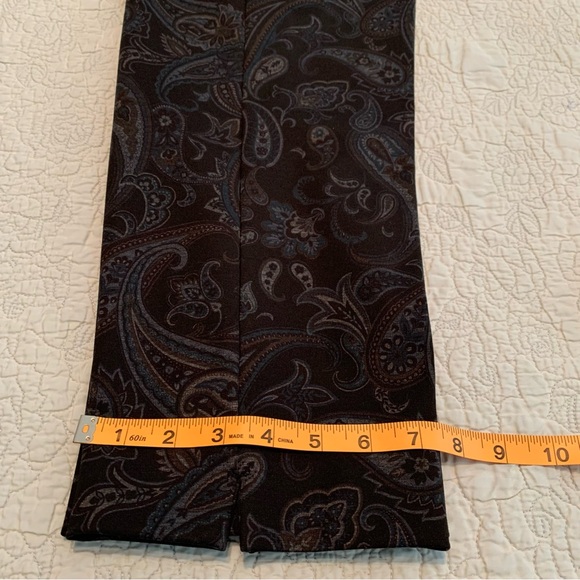 Chico’s Black Paisley Pattern Pants - 12 - Picture 9 of 15